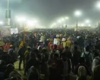 Mahakumbh: Massive crowd of devotees gathers at Sangam for 'Amrit Snan' on Mauni Amavasya 